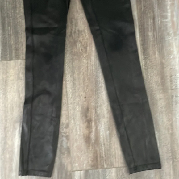 SPANX Faux Leather Black Leggings Size Small - Picture 4 of 7
